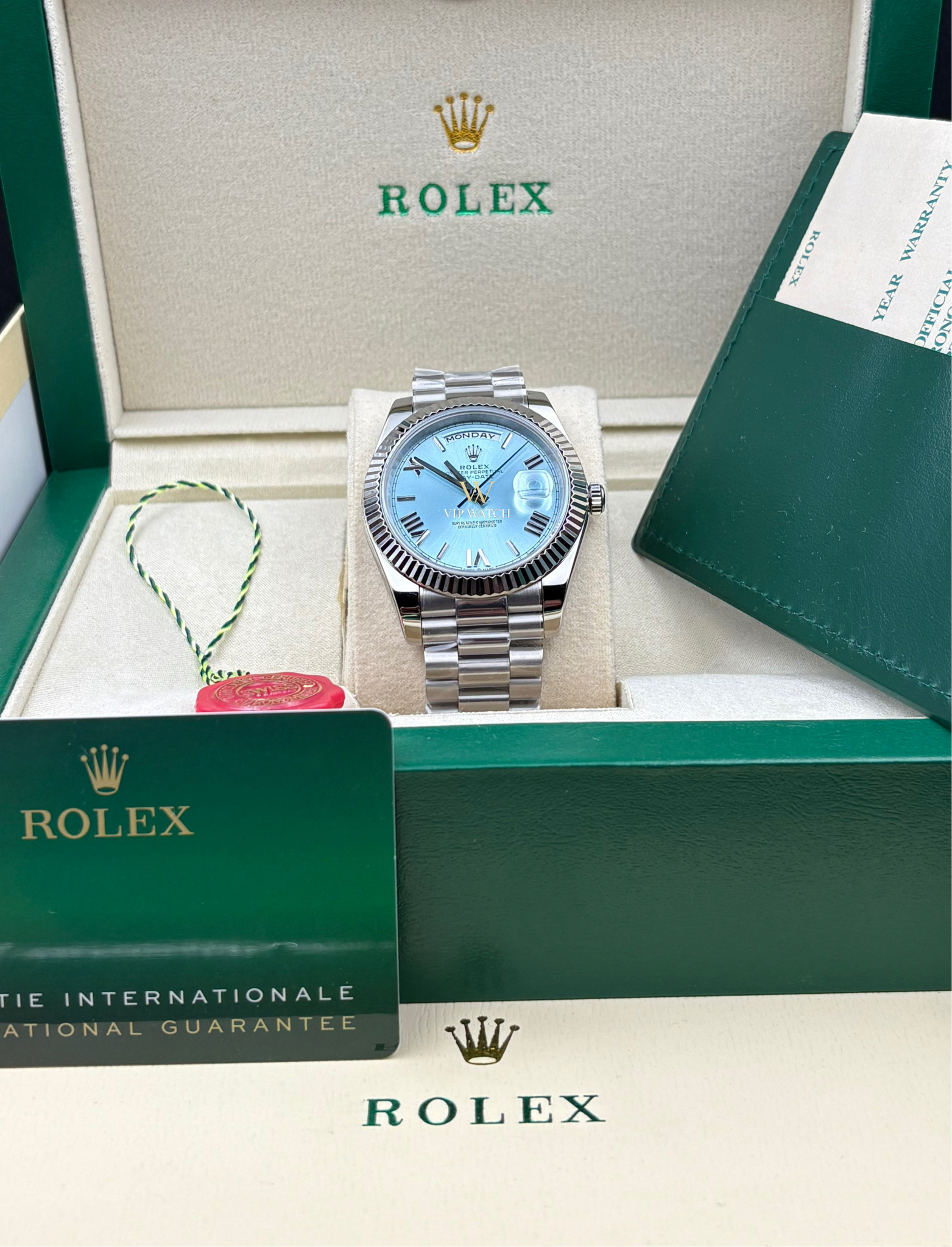 DAY-DATE II 40MM PLATINUM BLUE DIAL ROMAN MARKERS