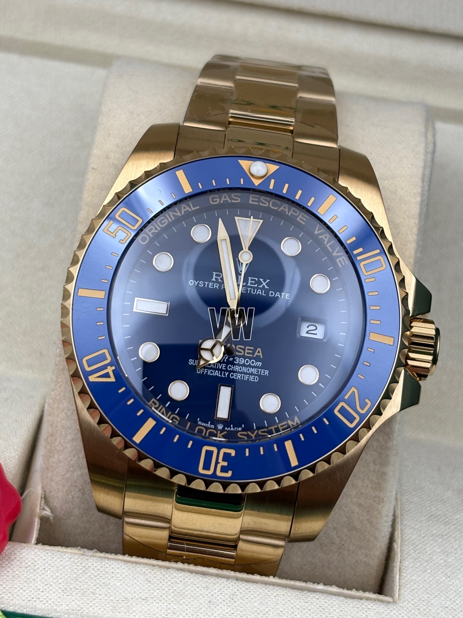 ROLEX SEA-DWELLER DEEPSEA 136668LB 44MM YELLOW GOLD BLUE DIAL & BLUE BEZEL