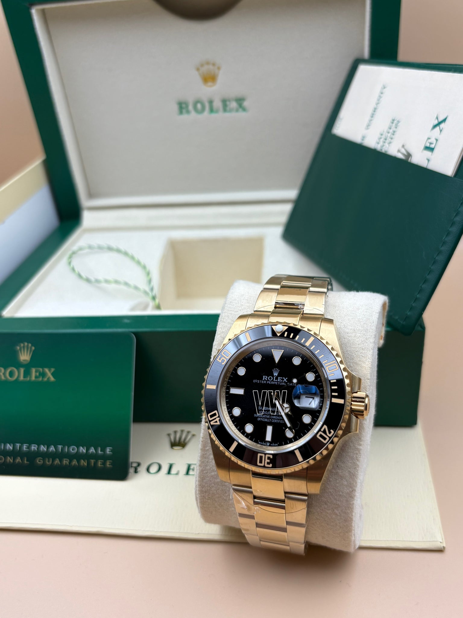 SUBMARINER GOLD BLACK DIAL CERAMIC BEZEL 40MM CLONE