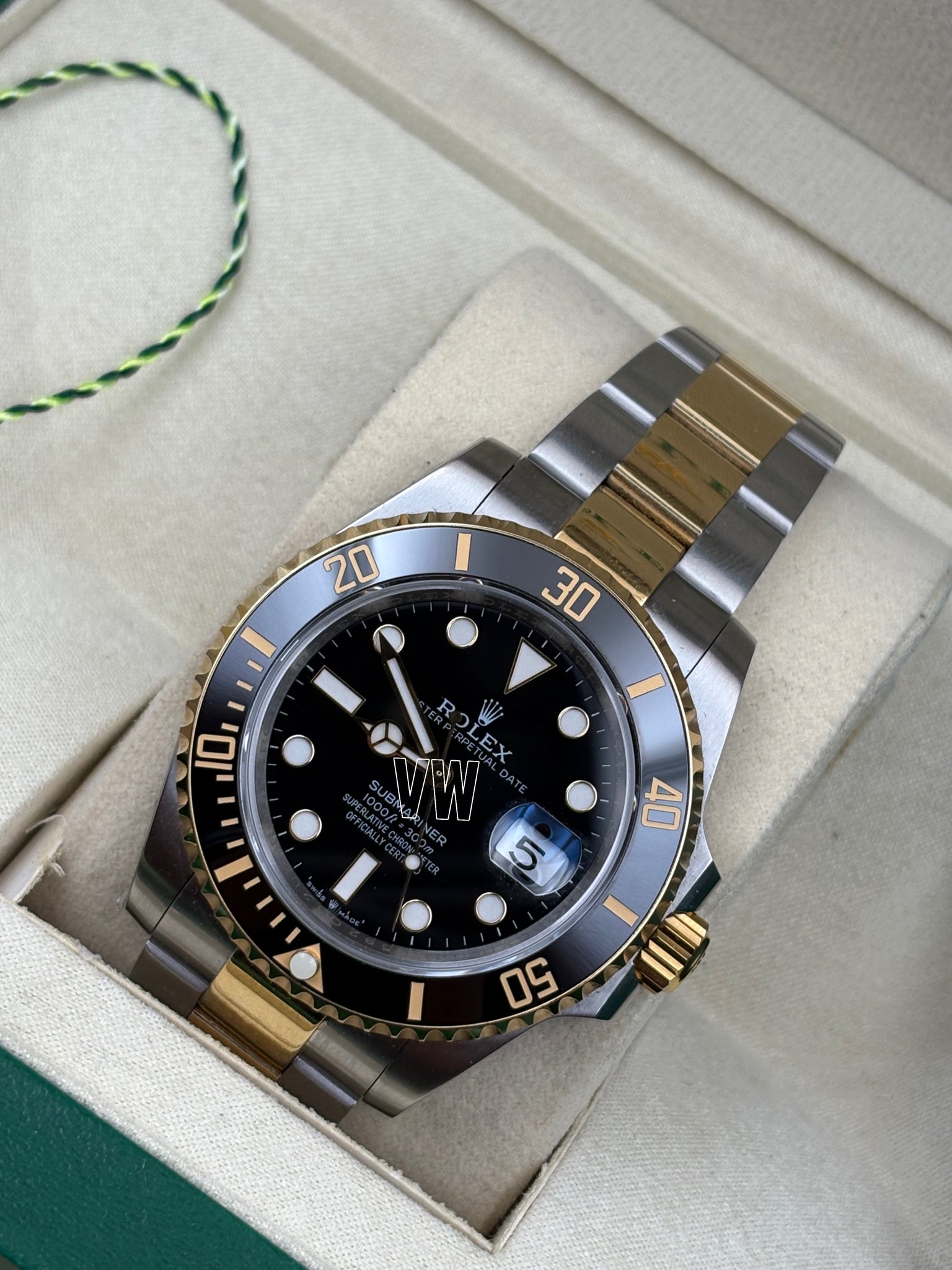 Submariner 2-Tone Black Dial 40mm