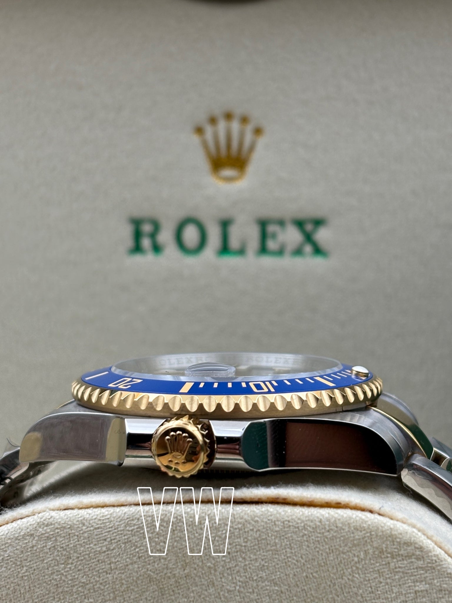 SUBMARINER GOLD BLUE DIAL CERAMIC BEZEL 40MM CLONE