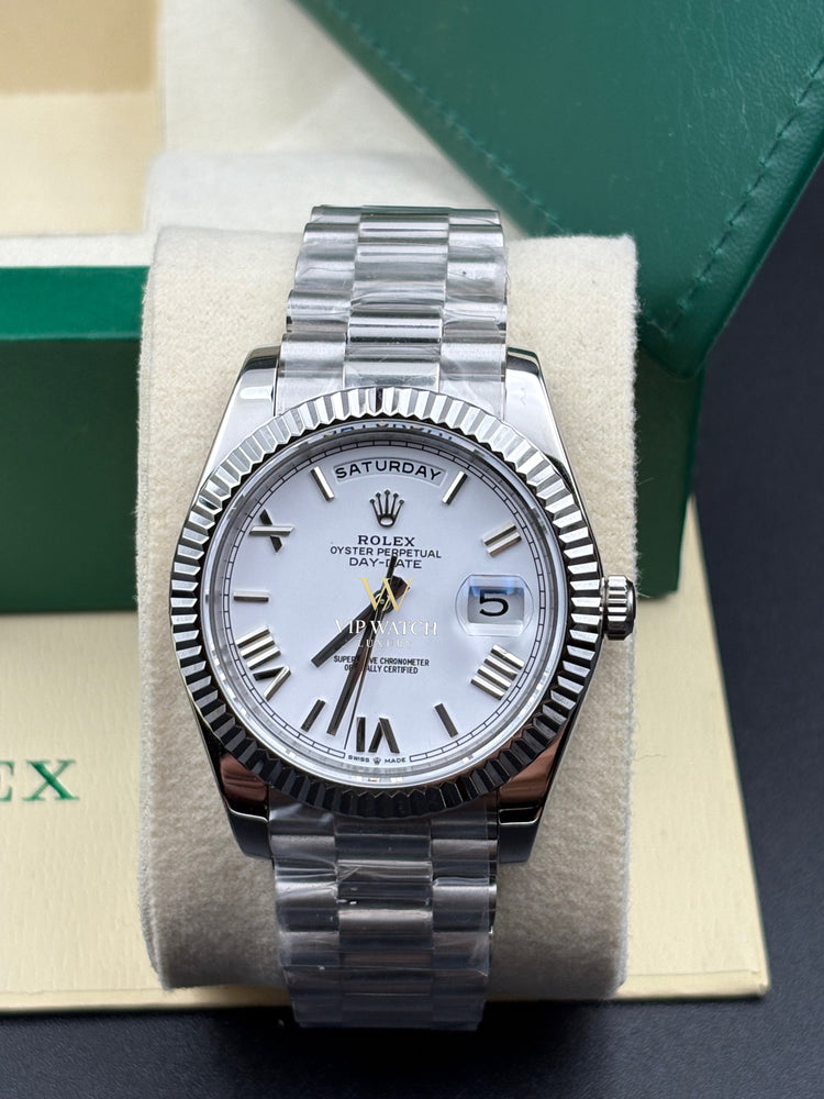 Rolex Day-Date 40mm White Gold 228239 White Roman President