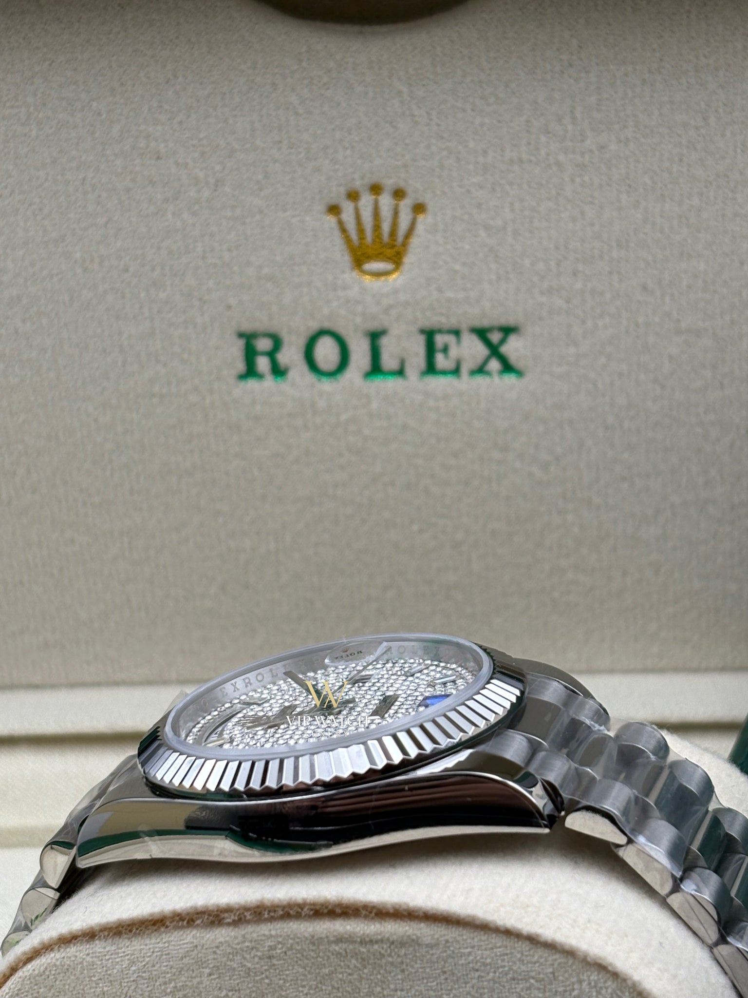 Rolex Day date 36
Oyster , 36mm platine reference 128236