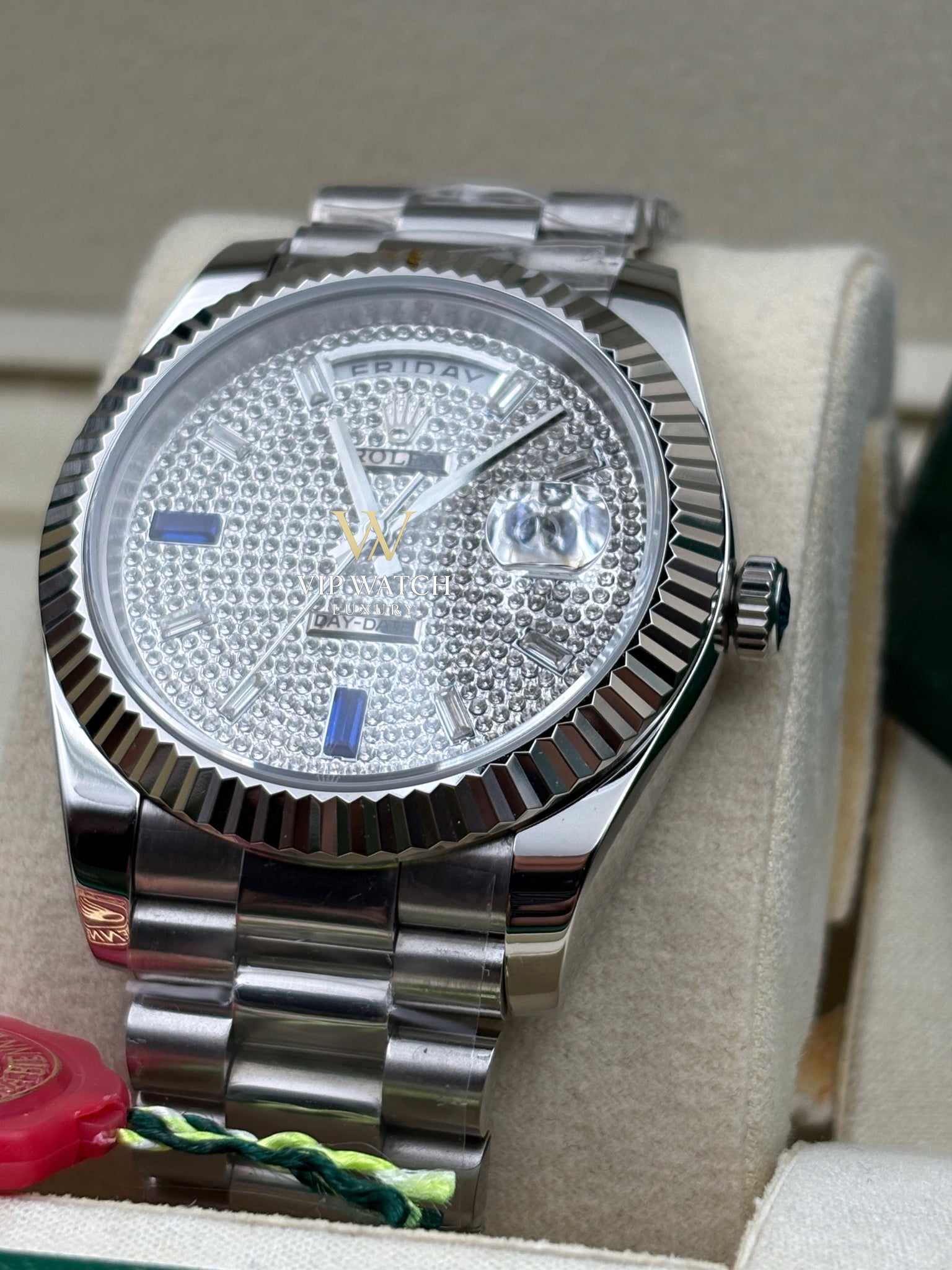 Rolex Day date 36
Oyster , 36mm platine reference 128236