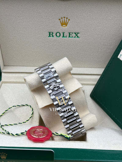 Rolex Day date 36
Oyster , 36mm platine reference 128236