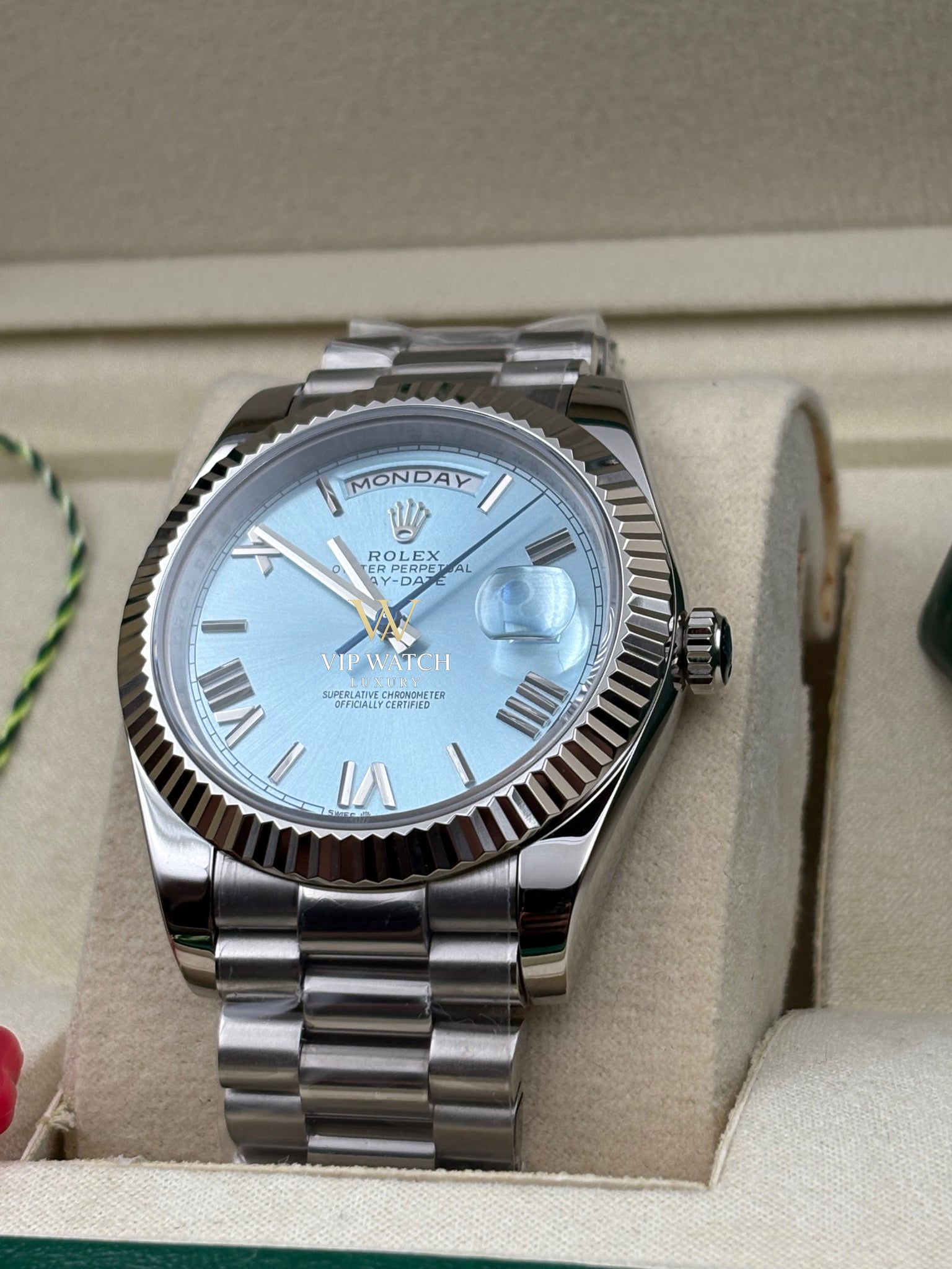 DAY-DATE II 40MM PLATINUM BLUE DIAL ROMAN MARKERS