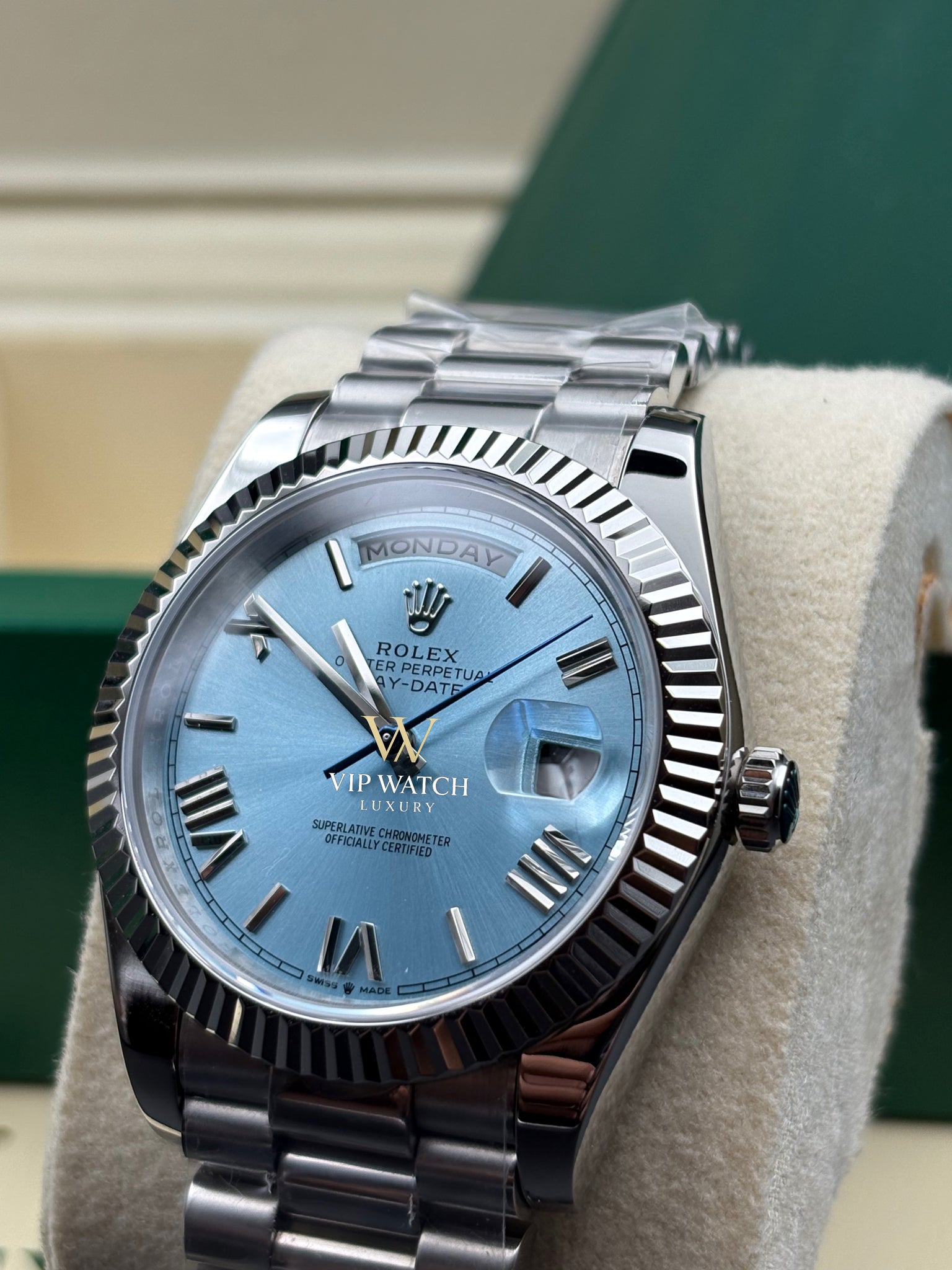 DAY-DATE II 40MM PLATINUM BLUE DIAL ROMAN MARKERS