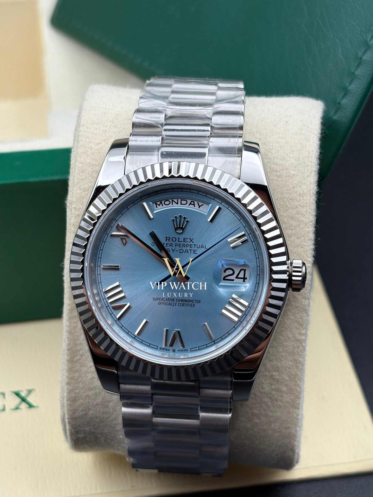 DAY-DATE II 40MM PLATINUM BLUE DIAL ROMAN MARKERS