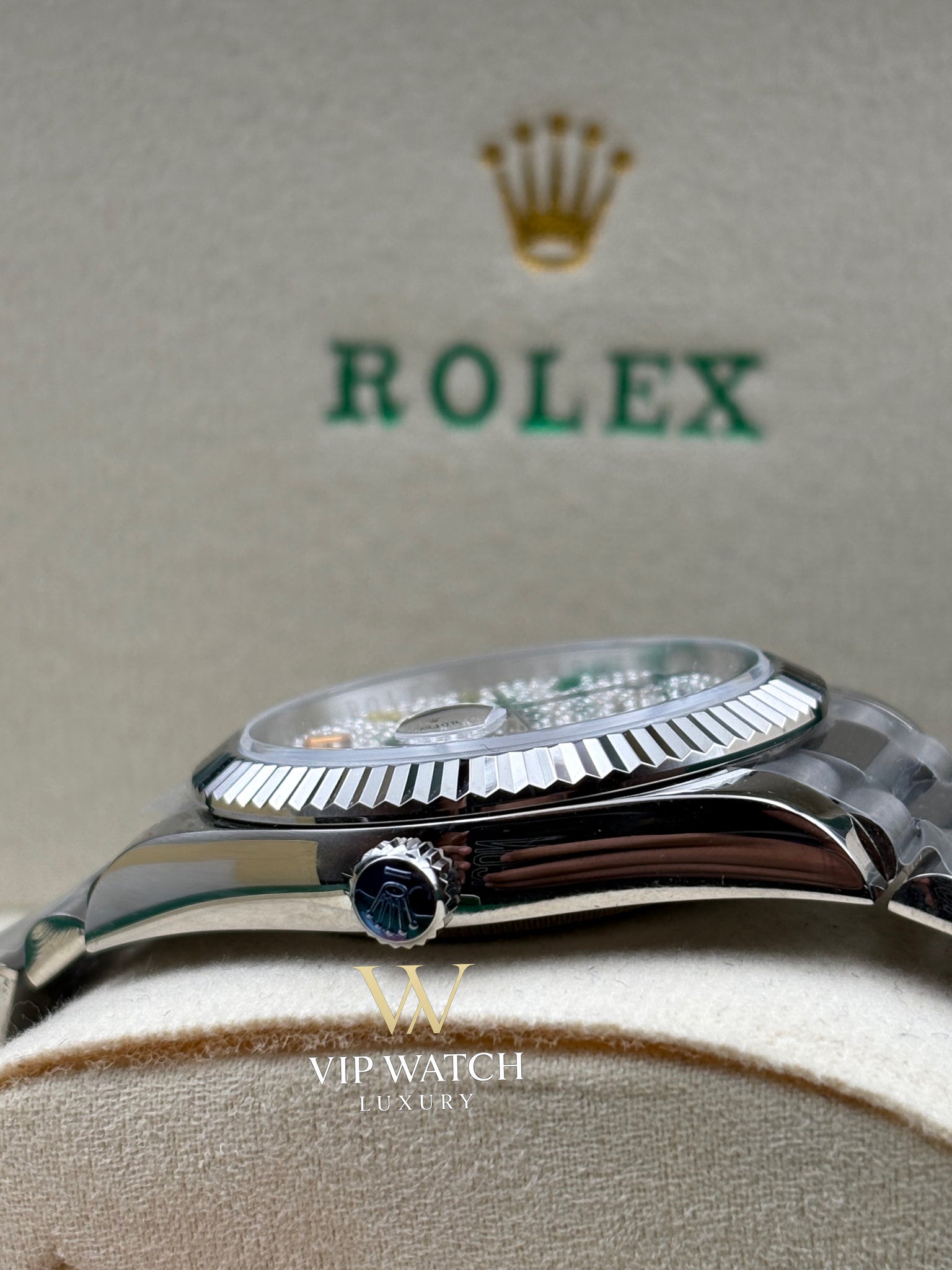 DAY DATE 40MM WATCH FLUTED BEZEL DIAMOND PAVED RAINBOW SAPPHIRE DIAL