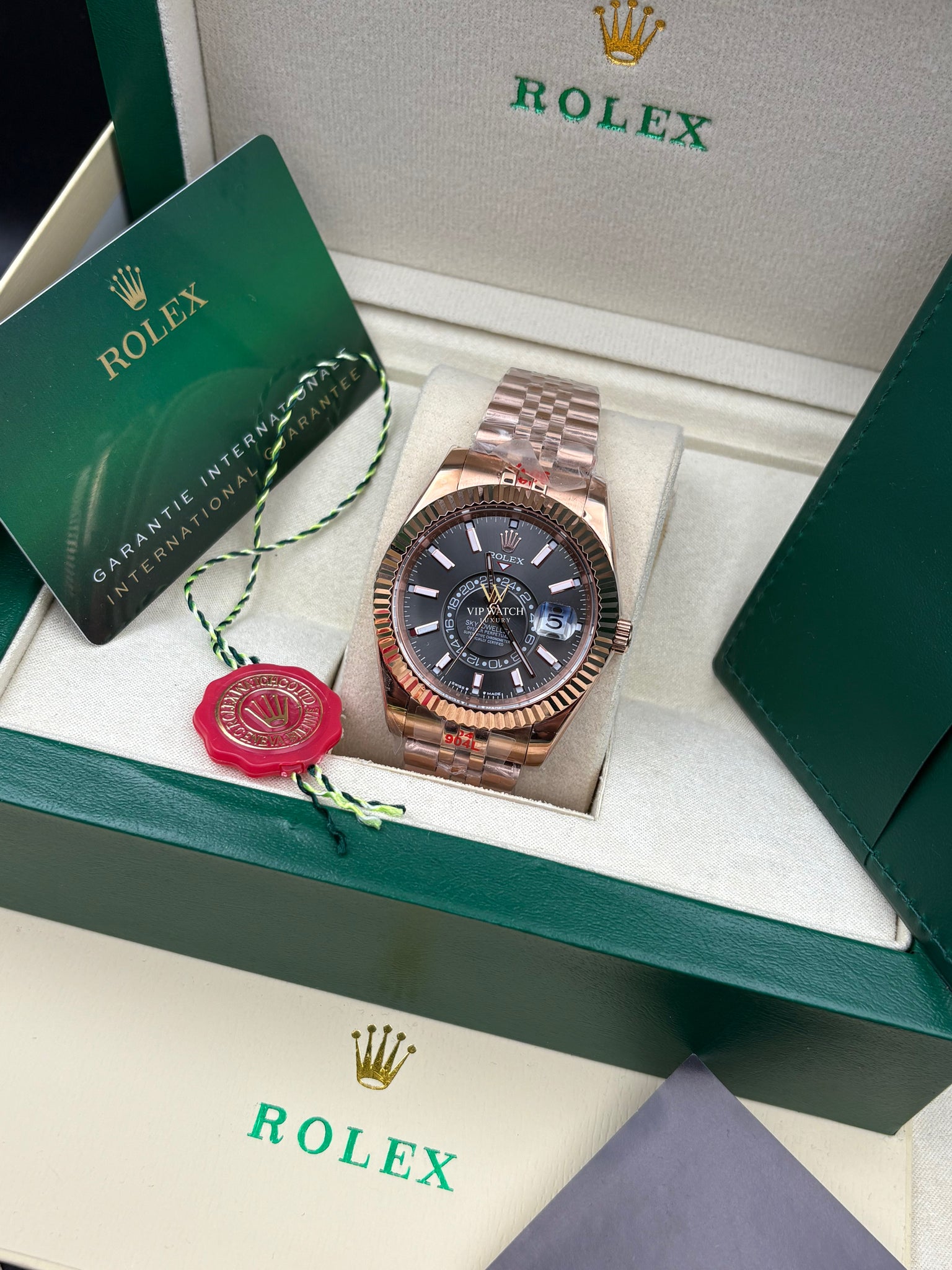 Rolex Sky dweller Rose gold Black dial
