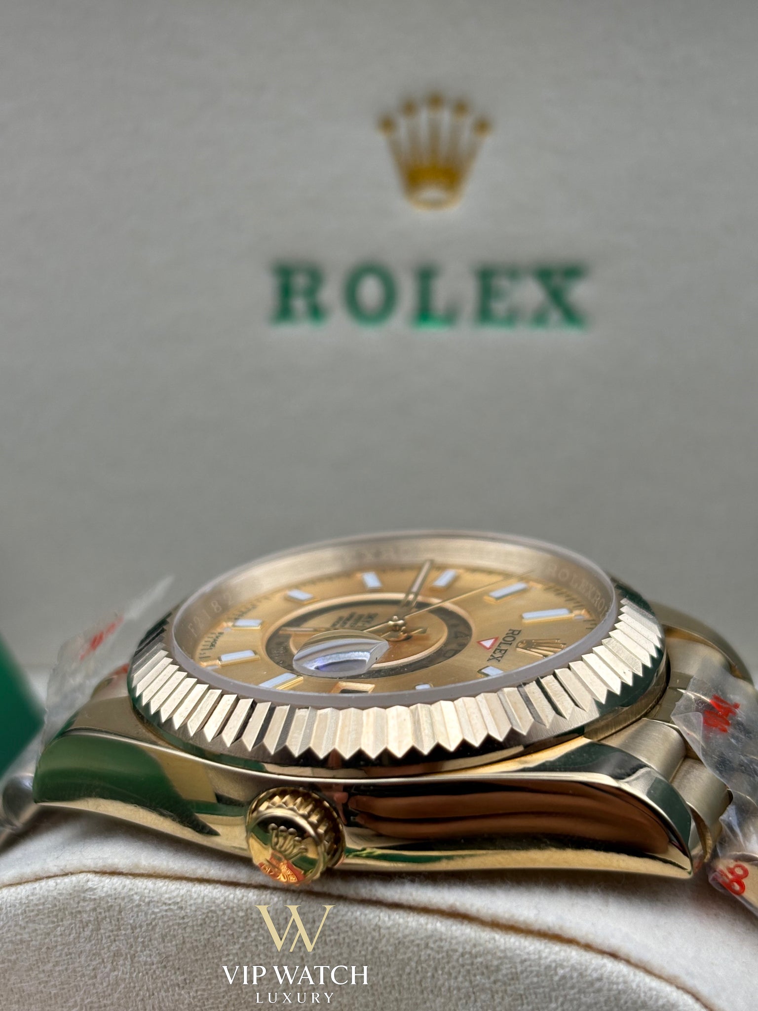 Rolex Sky-Dweller 326938 Yellow Gold Champagne Dial 42