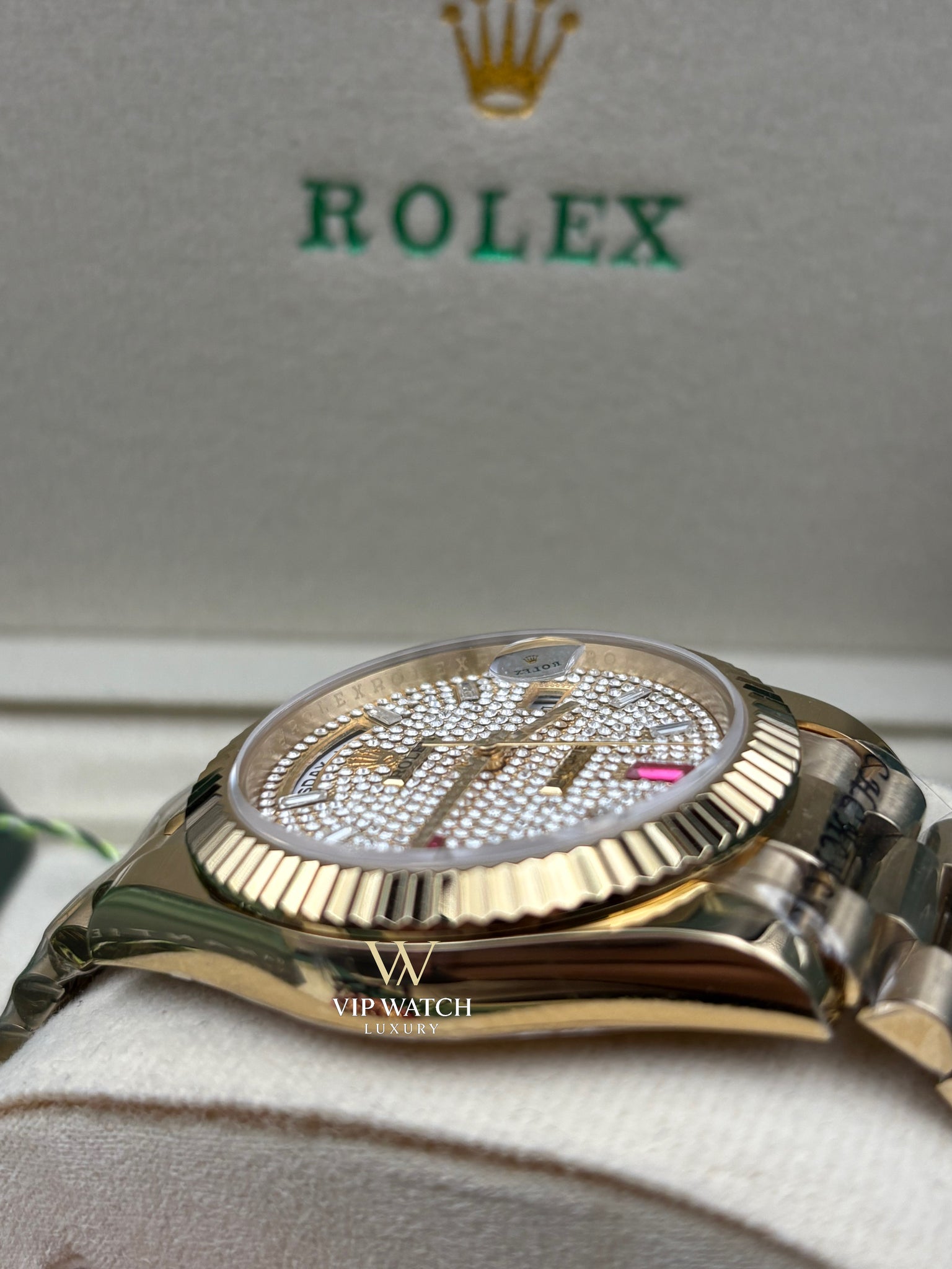 Rolex Day-Date Yellow Gold Pave Rainbow Dial Diamond Bezel President