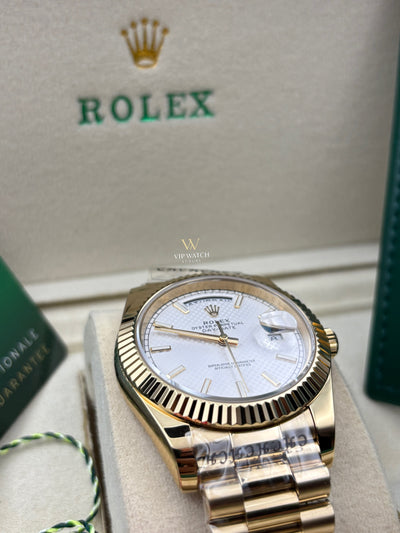 Rolex Day-Date Yellow Gold White Diagonal Dial President