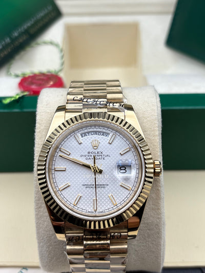 Rolex Day-Date Yellow Gold White Diagonal Dial President