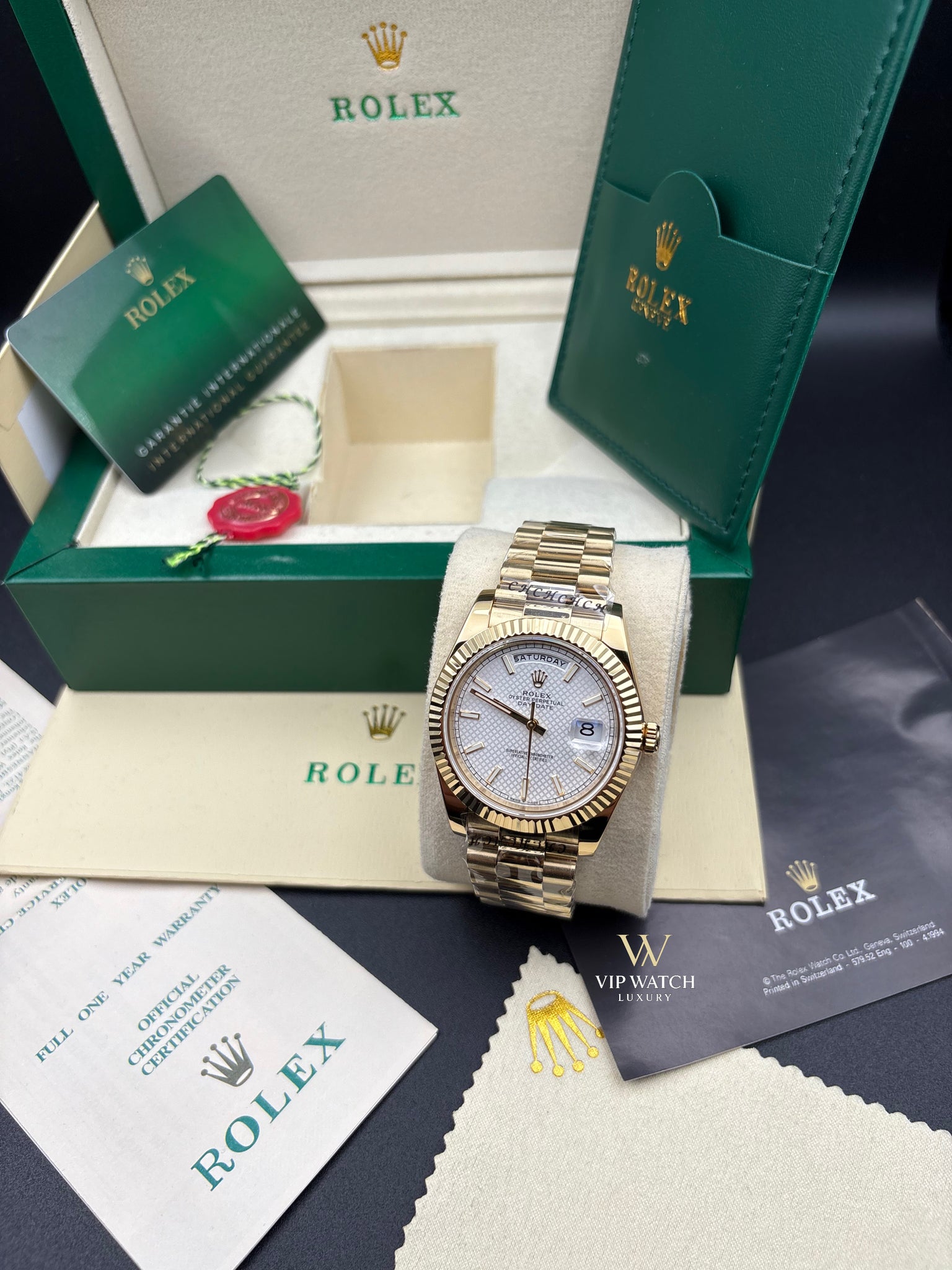 Rolex Day-Date Yellow Gold White Diagonal Dial President