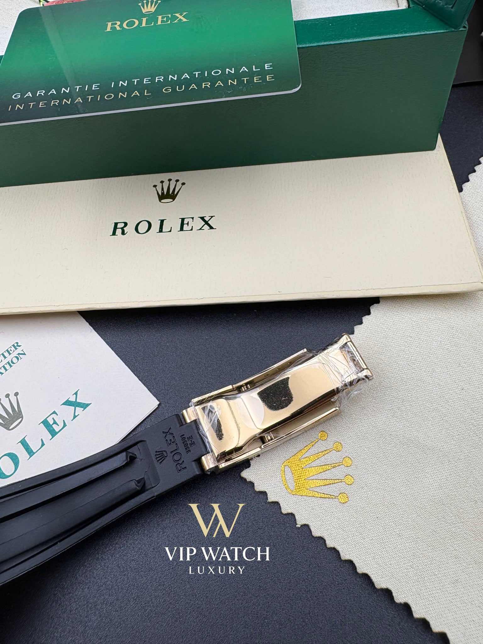 Rolex Daytona Yellow Gold Tiffany OysterFlex