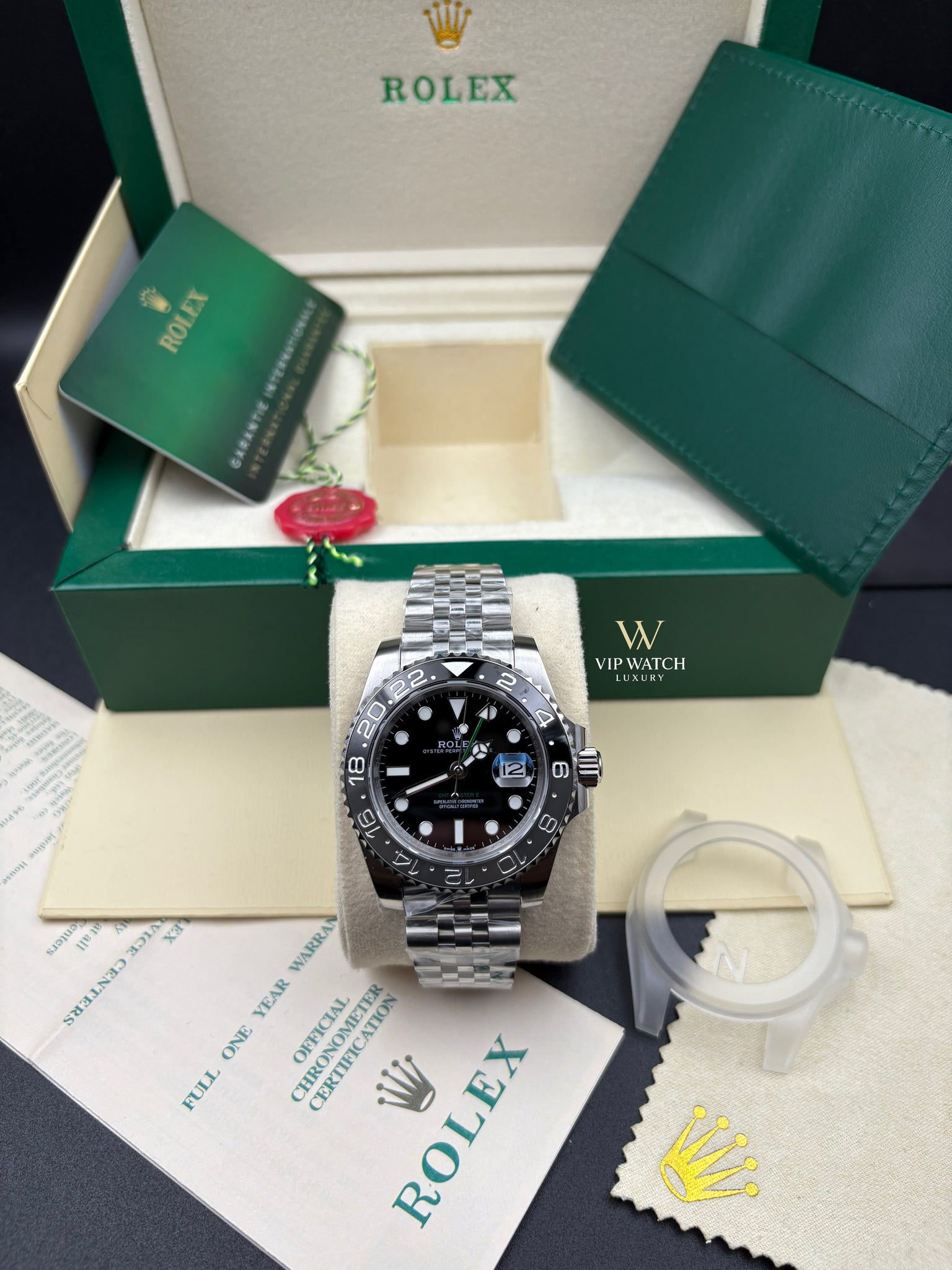 GMT-MASTER II SS BLACK CERAMIC BEZEL 40MM (Bruce Wayne Jubilee)