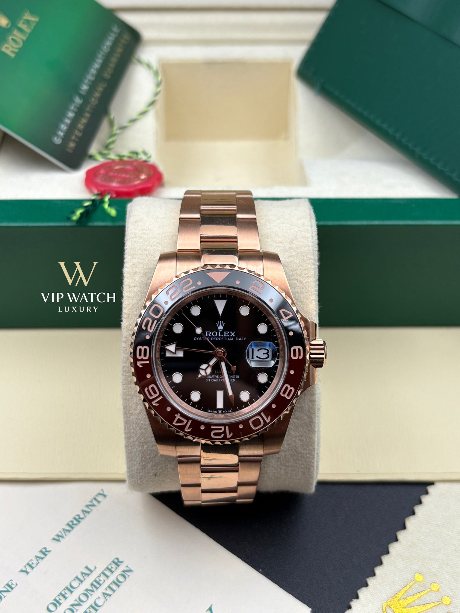 Rolex Gmt-Master II (Root Beer) Black Dial