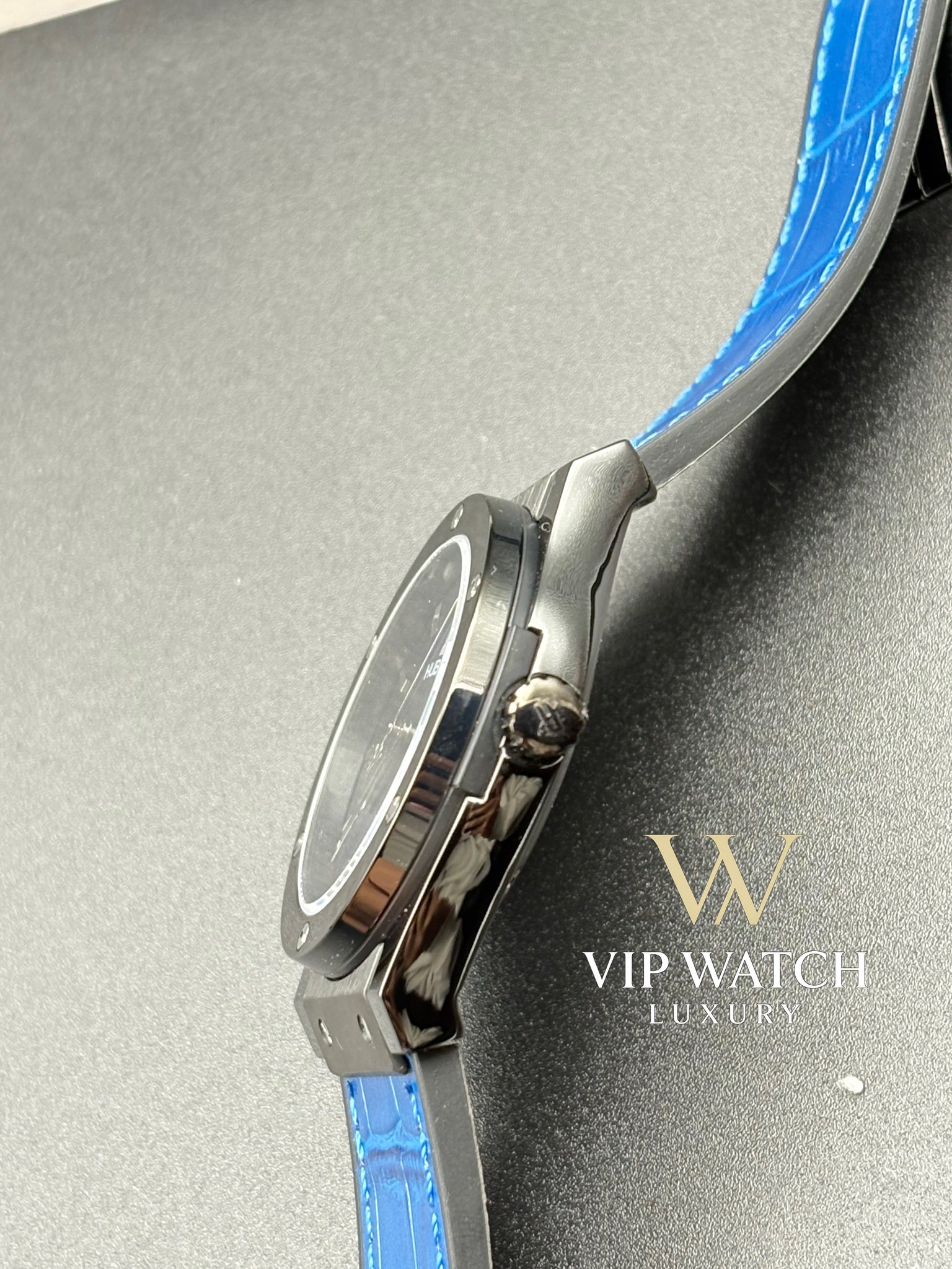 HUBLOT CLASSIC FUSION KING WATCH - 42 MM - BLUE DIAL - SS BLUE  RUBBER STRAP